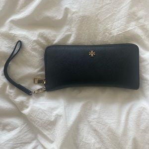 Tory Burch continental wallet
